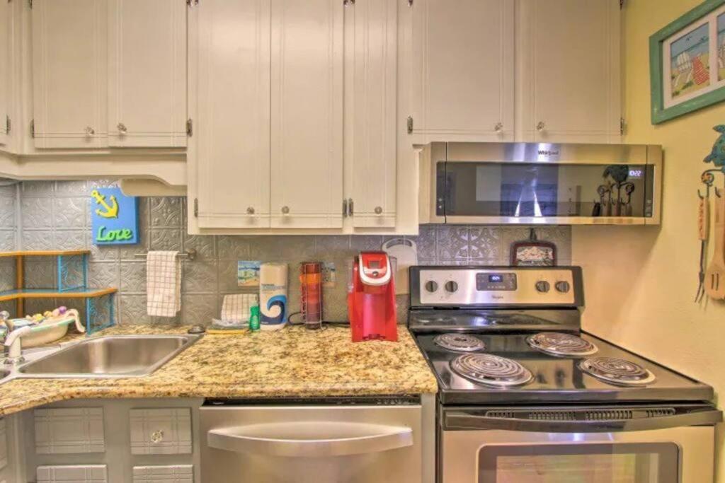 Cheerful 1-bedroom Townhouse With Spacious Loft